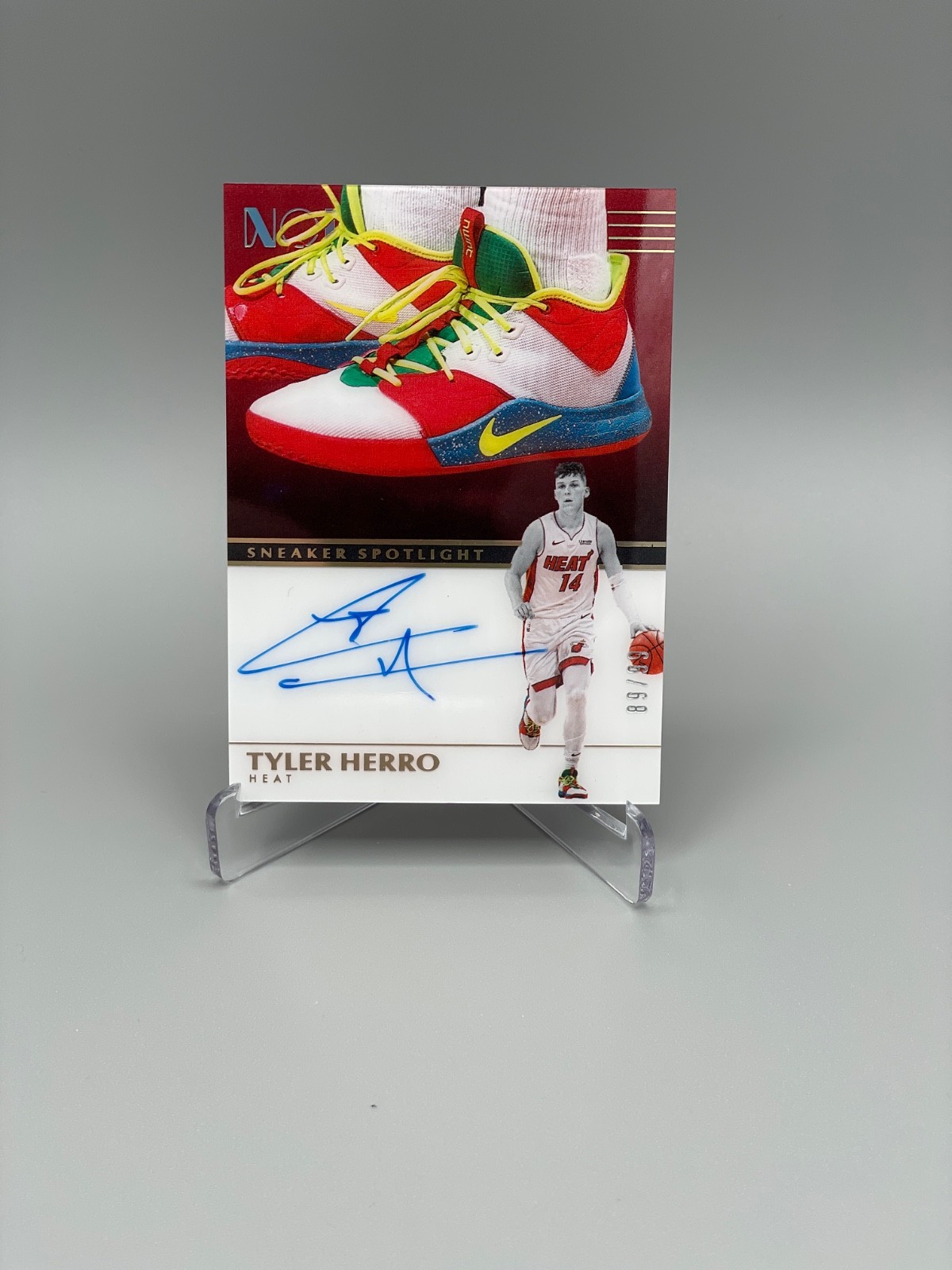 2019-20 Panini Noir Sneaker Spotlight Auto Tyler Herro #SNS-TH /99 Rookie Heat