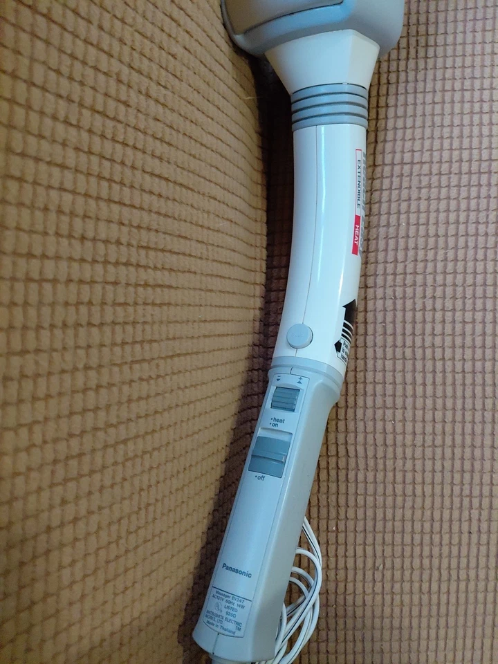 MASAJEADOR PANASONIC ALCANCE FÁCIL EV247 VELOCIDAD VARIABLE + EXTENSOR DE CALOR 14W MUY BONITO Foto 3 de 4