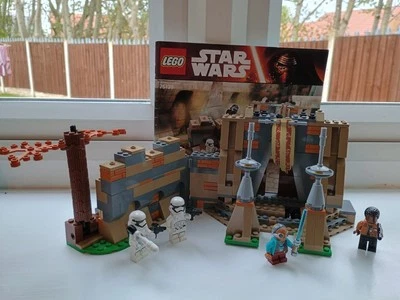 Lego Star Wars: 75139 Battle Of Takodana mit Anleitung und 4 Minifiguren - Bild 1 von 4