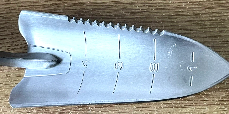 Corona CT 3324 Pala Trasplantadora Gel Confort Mango Rojo Acero Inoxidable 7" Foto 3 de 4