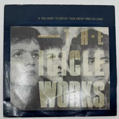 Der Eiszapfen funktioniert. Wenn du deinen Feind besiegen willst, sing sein Lied. Vinyl BEGA78.