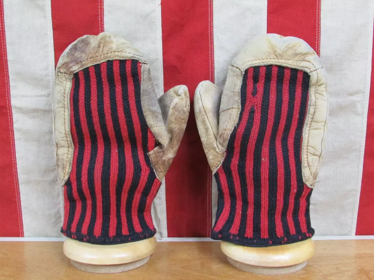 Red 2024 wool gloves
