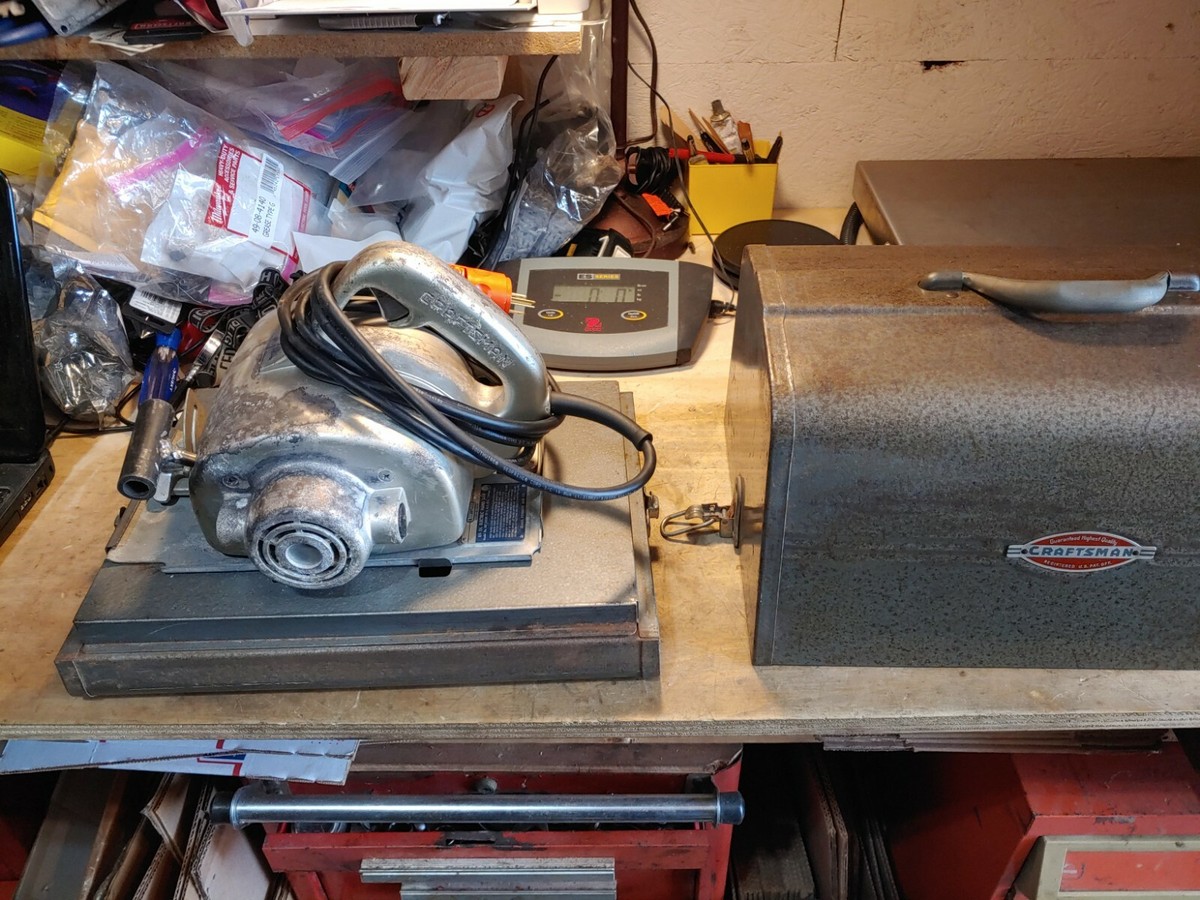 VINTAGE CRAFTSMAN 6 1/2” ELECTRIC HAND SAW Mod# 207.25530 W/CASE