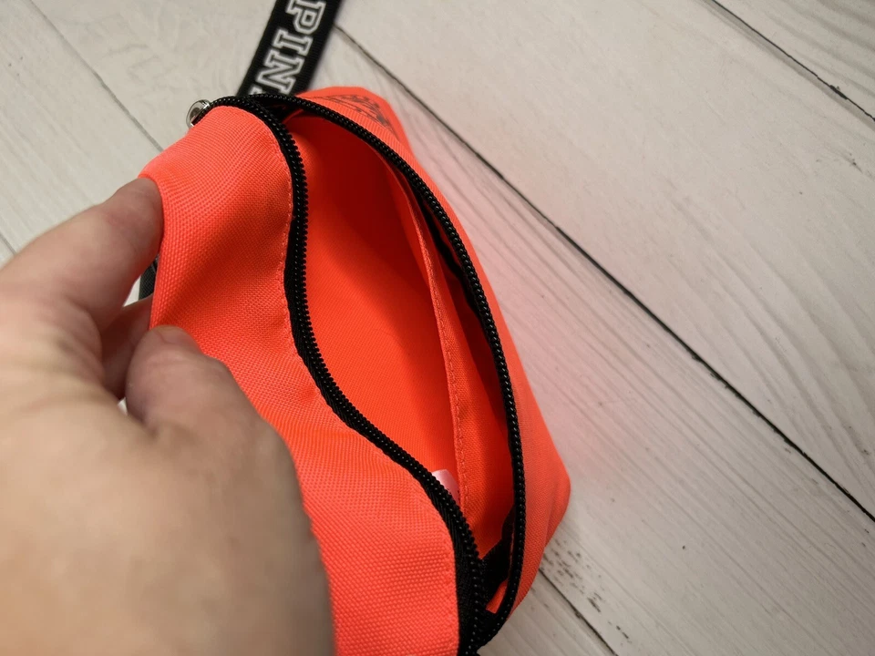 Riñonera Victoria’s Secret ROSA Cintura Ajustable Pack Corremos Esta Playa Y2K Foto 3 de 4