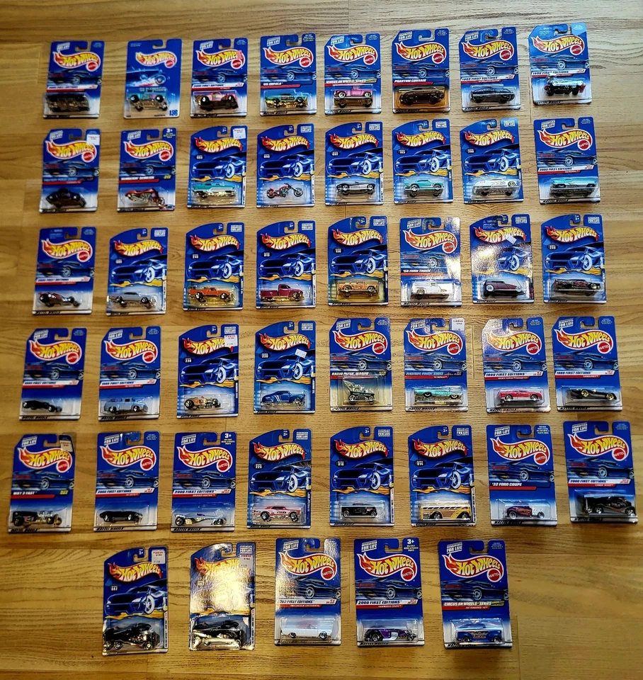 Matchbox Hot Wheels Die-Cast Cars HUGE LOT (45 CARS) - Image 2 of 4