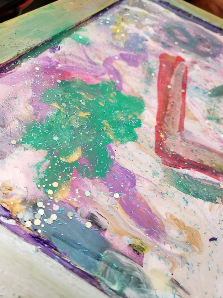 Mesa superior pequena pintada à mão e epóxi selada madeira de nogueira maciça - Imagem 3 de 4