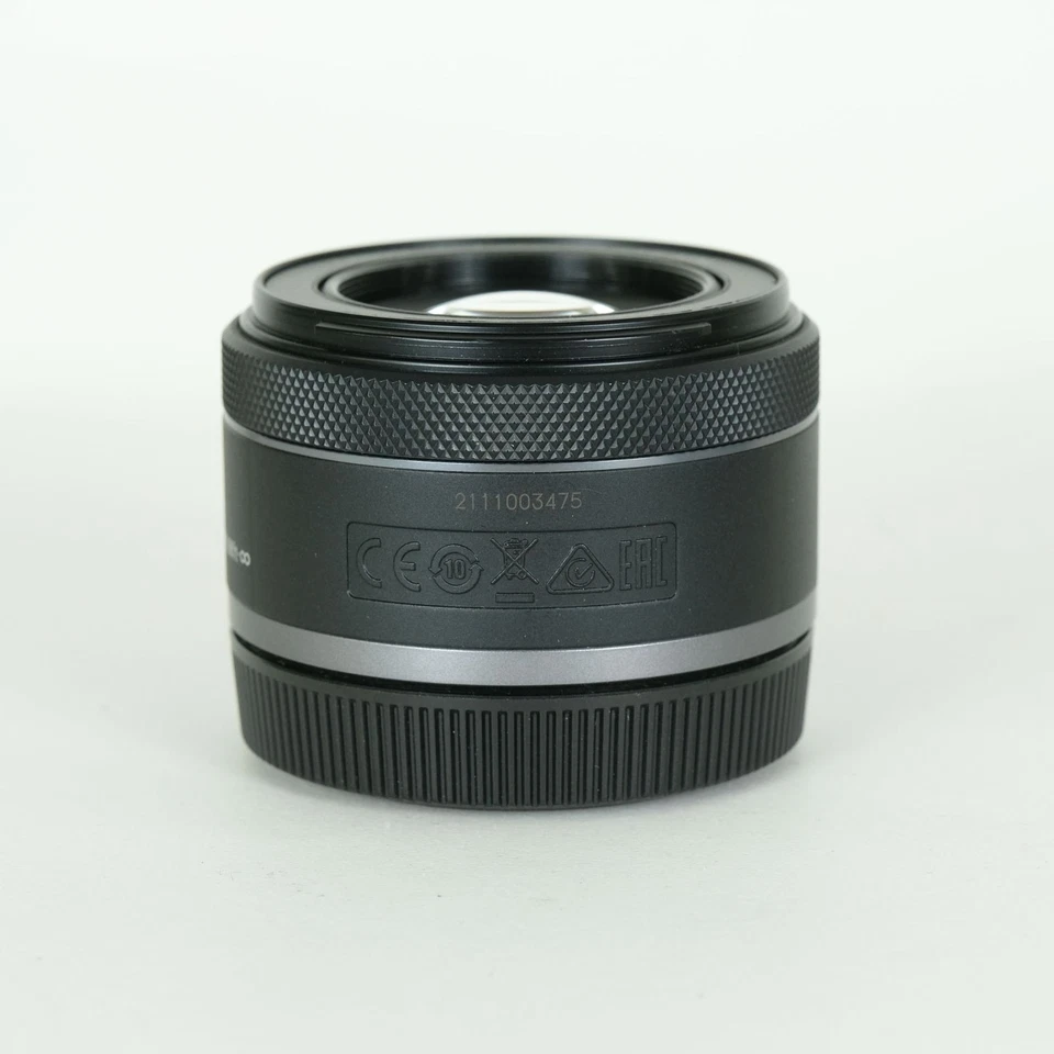 Canon RF50mm F1.8 STM Lens with Filter Hood and Front Cap Back Cap Included Japa - Image 4 of 4