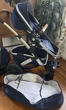 Famous Dutch Joolz Geo 2 stroller Navy + bassinet