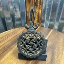 Vintage Wilton Fan  Hearts Miniature Cast Iron Trivet Made in USA