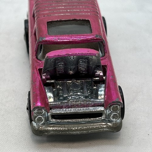 Vintage Hot Wheels Redline Classic Nomad in Pink White Int - Picture 17 of 24