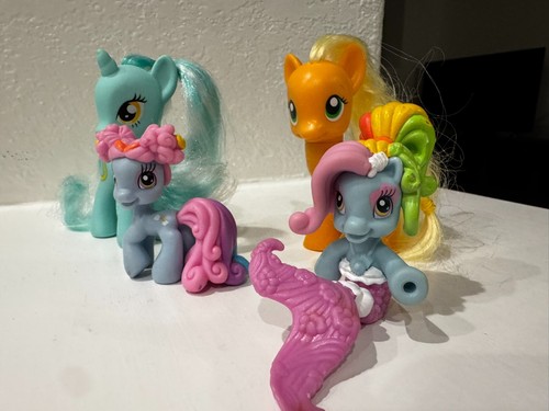 Juego de 4 cuerdas de corazón y mini figuras My Little Pony diferentes Applejack Lyra - Imagen 2 de 21