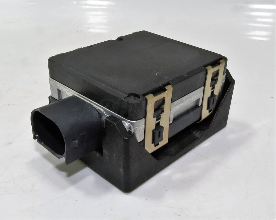 KY32-9G768-AH Jaguar XE New Bosch Front ACC Adaptive Cruise Control Radar Sensor - Image 4 of 4