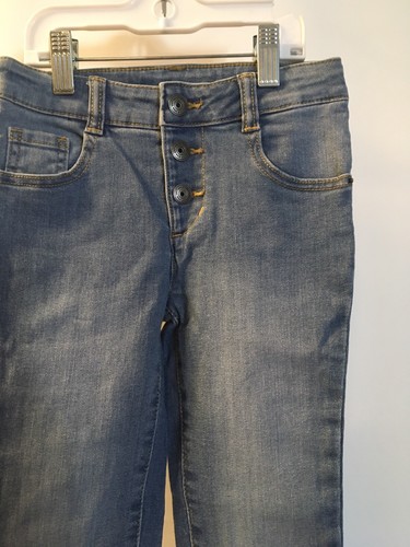 Crazy 8 Girls Size 6 Light wash button fly jeans. NWT F14 - Picture 2 of 4