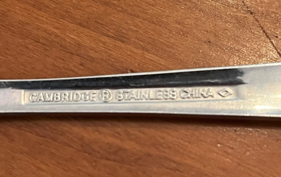 Cubiertos de acero inoxidable brillante Cambridge CODIE a elección Foto 2 de 2