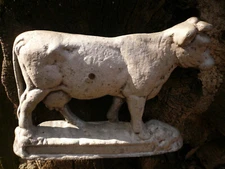 BIG OLE HANGING CAST METAL ALUMINUM COW MOUNTING HOLE  14" LONG GARDEN WALL