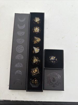 Crystal Maggie Dice Poly Set Black & Gold W/ Extra D20 Dice