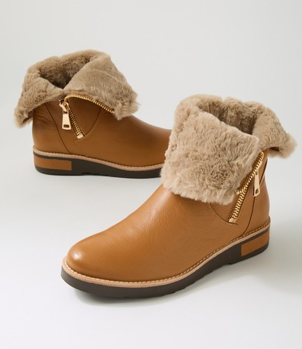 New Django & Juliette Rhemy Dark Tan Natural Leather Fur Ankle Boots Womens S... - Picture 5 of 5
