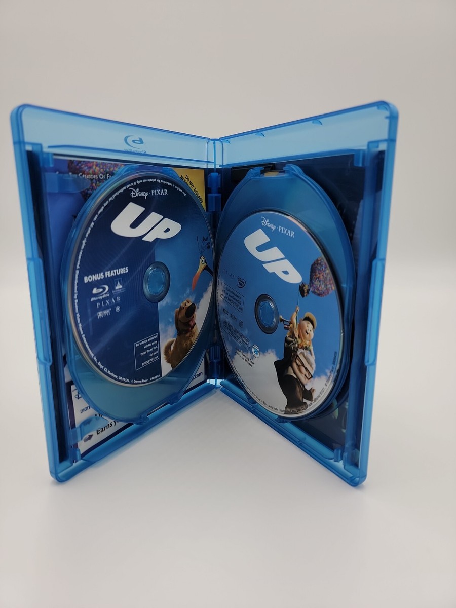Up (Blu-ray/DVD, 2009, 4-Disc Set, Includes Digital Copy Up (Blu-ray/DVD, 2009, 4-Disc Set, Includes Digital Copy