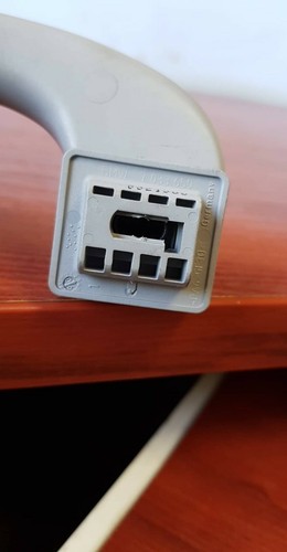 BMW 5ER E60 E61 DACHHALTEGRIFF VORNE LINKS / RECHTS 7033659