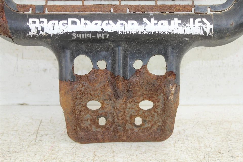 2003 Polaris Magnum 330 4x4 suporte de quadro de para-choque dianteiro - Imagem 2 de 4