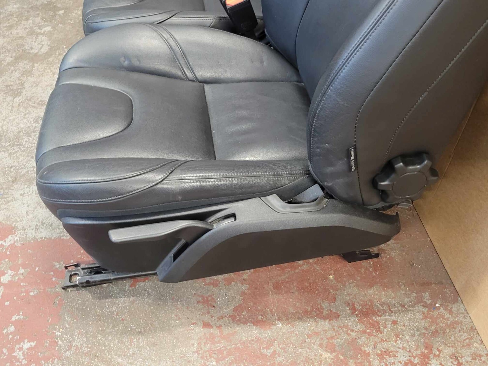 2014 VOLVO V40 Luxury Set of Black Leather Seats eBay