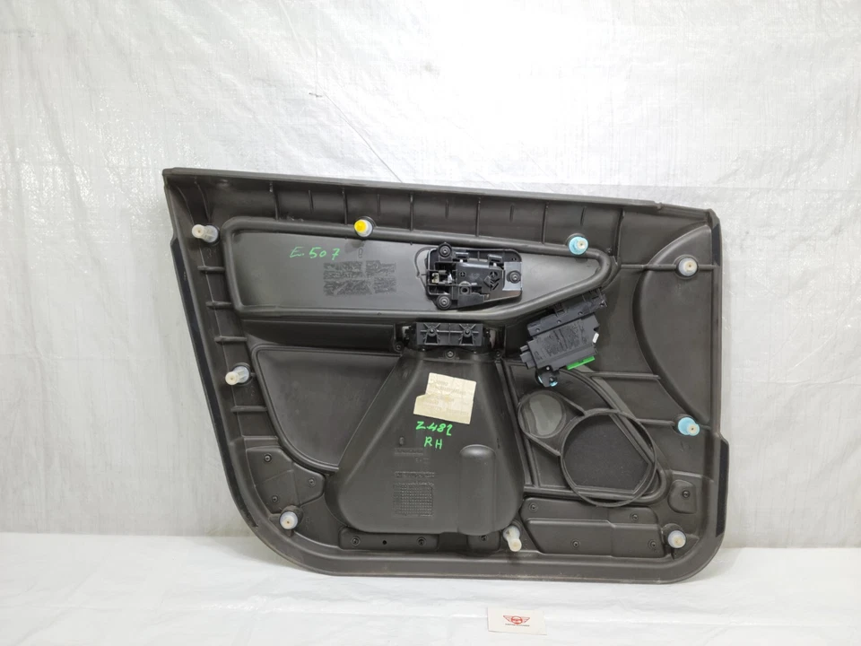 2003 2004 2005 2006 Volvo XC90 Right Passenger Front Door Trim Panel OEM - Image 3 of 4