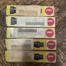 5 CONFEZIONI NGK SPINA CANDELA SD05F - 8022 NERO