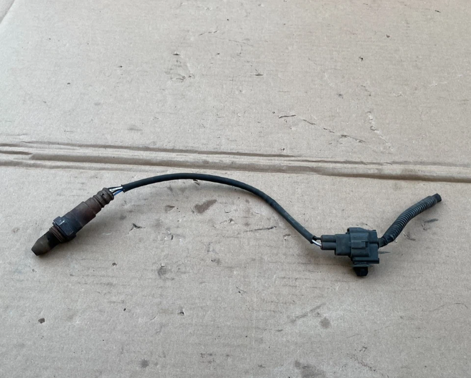 Toyota Prius V 2 2012-2017 sensor aguas arriba Foto 2 de 2