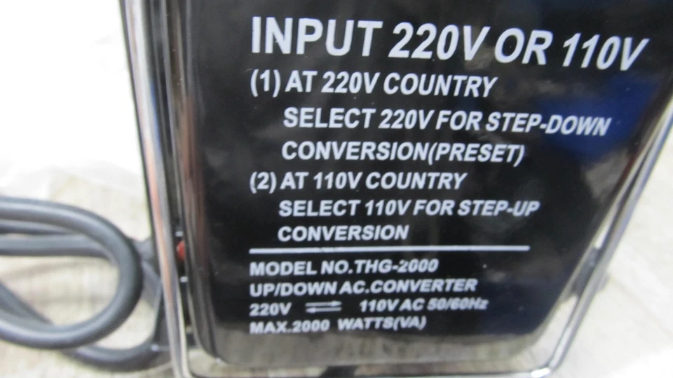 Pyle PVTC2020 Step Up & Down 2000W Voltage Converter Transformer AC 110/220V NEW - Image 3 of 4