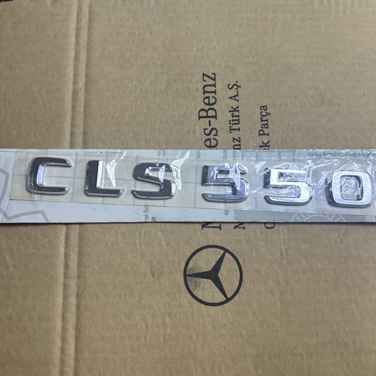 A2198170715 Mercedes-Benz C218 C219 CLS550 Rear badge trunk logo