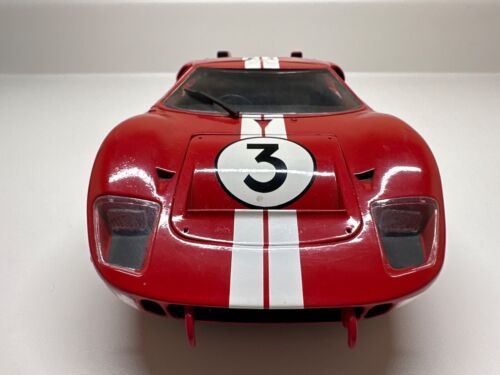 1/18 Universal Hobbies 1969 Ford 3008 GT40 - Picture 2 of 8