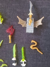 Lego Ninjago Skreemer Mask Weapons  Accessories 16 pieces