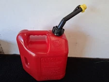 BLITZ pre-ban self venting 2.8 gallon gas can complete