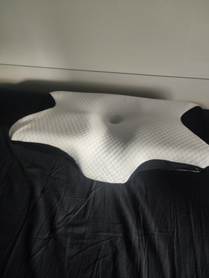 Memory Foam Schmetterlingskissen für Rücken und Nacken 
