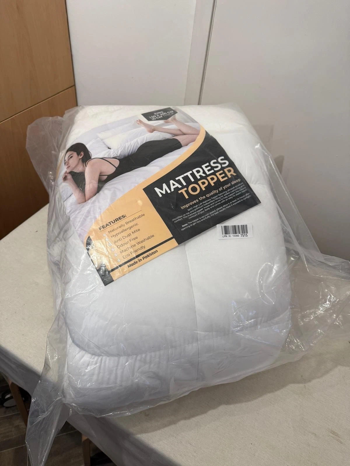 Mattress topper King 150 x 200 cm 10 cm Thick White (Made in Pakistan)