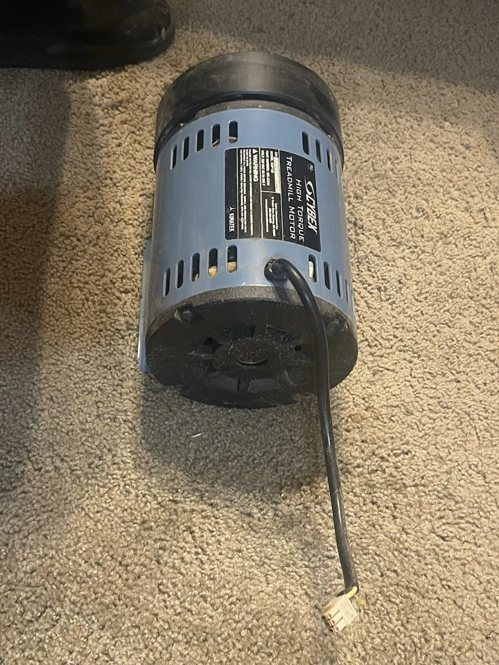 Двигатель привода переменного тока для беговых дорожек Cybex 220 В - Изображение 4 из 4