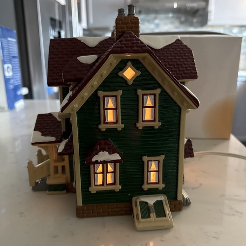 Originale Snow Village Department 56 Hartford House #54267 con luce zero danni - Foto 7 di 9