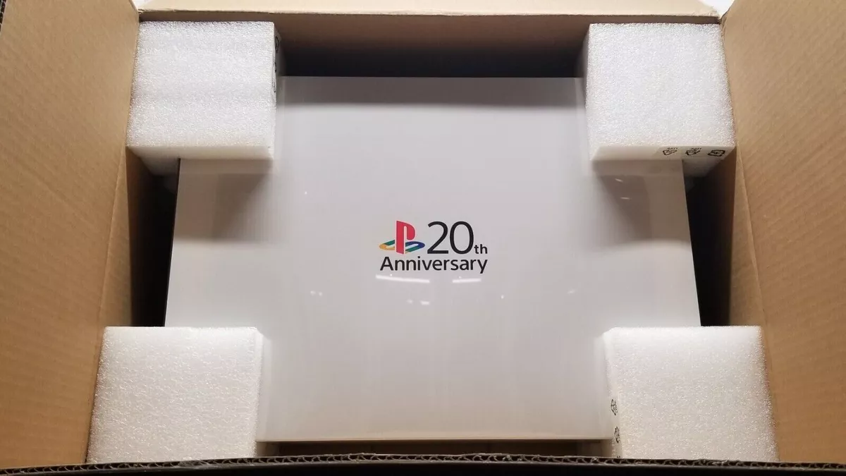 SEALED Sony PS4 PlayStation 4 20th Anniversary Limited Edition Console  PS4300667 4948872413961