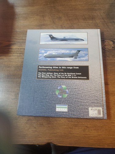 Silent Swift Superb The Story Of The Vickers VC10 RAF BOAC etc Hardback Book - Foto 7 di 7