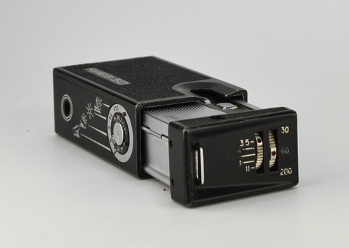 SOVIET USSR "KIEV - 30" SUBMINIATURE CAMERA - Picture 5 of 12