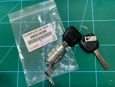 a Key Set Back OEM for Toyota HILUX Revo Chrome Tailgate Rear Door