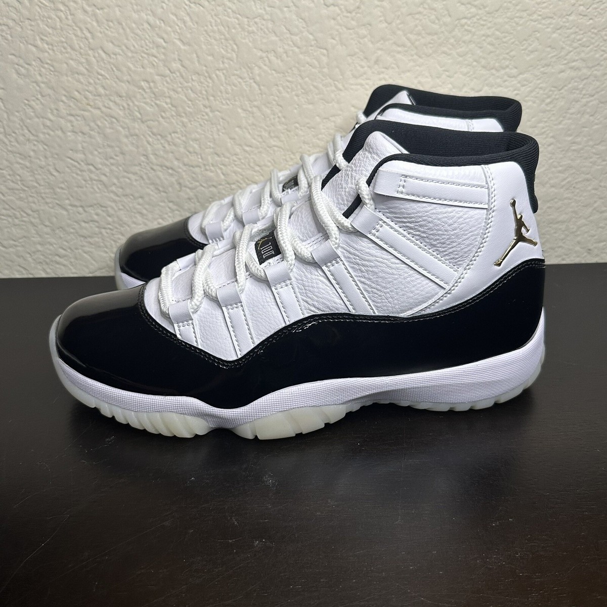 Nike Air Jordan Retro 11 Gratitude Defining Moments Size 10 Brand 