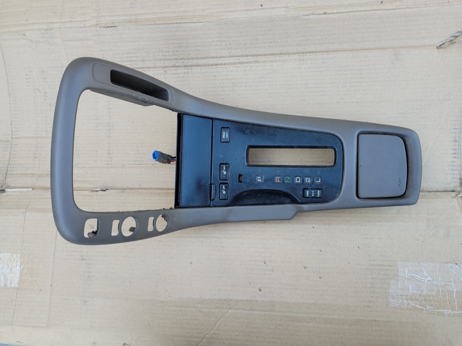 1992 2000 LEXUS SC300 SC400 FRONT CENTER CONSOLE TRIM CUP HOLDER OEM