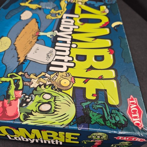 Zombie Labyrinth Board Game 2014 Tactic Halloween Finland Complete - Picture 16 of 17