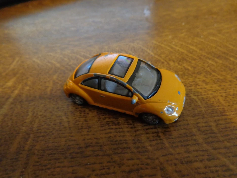 1/72 CARARAMA CLÁSICO - VW NUEVO BEETLE NARANJA MODELO A ESCALA - Imagen 2 de 2