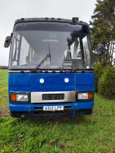 1983 COVERTED BEDFORD PLAXTON COACH NON RUNNER USED AS AIR B&B, LIVING ACCOM - Picture 1 of 19