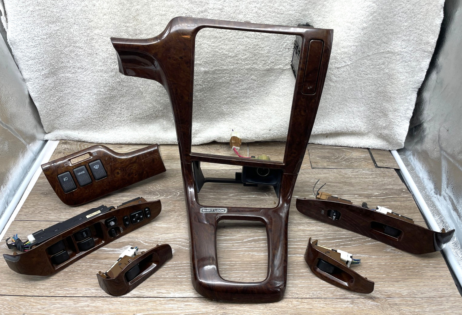 00-04 Subaru Legacy Outback Baja Woodgrain Trim Bezel Set WITH Switches OEM