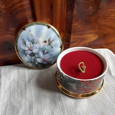 Ardleigh-Elliott Lena Liu Ruby-throated Hummingbird Working Music Box 1970-Now
