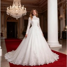 Luxury Wedding Dresses High Collar Lace Applique Long Sleeves Tulle Bridal Gowns