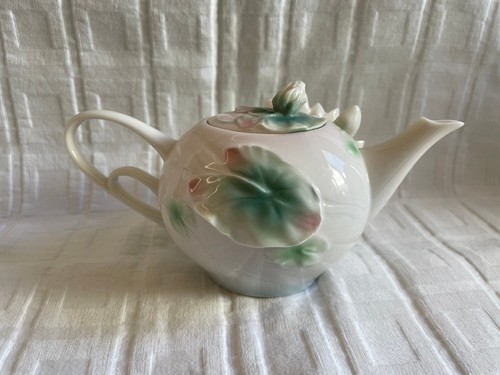 Franz Porcelain - small Water Lily Teapot - FZ00816UK - Picture 3 of 6